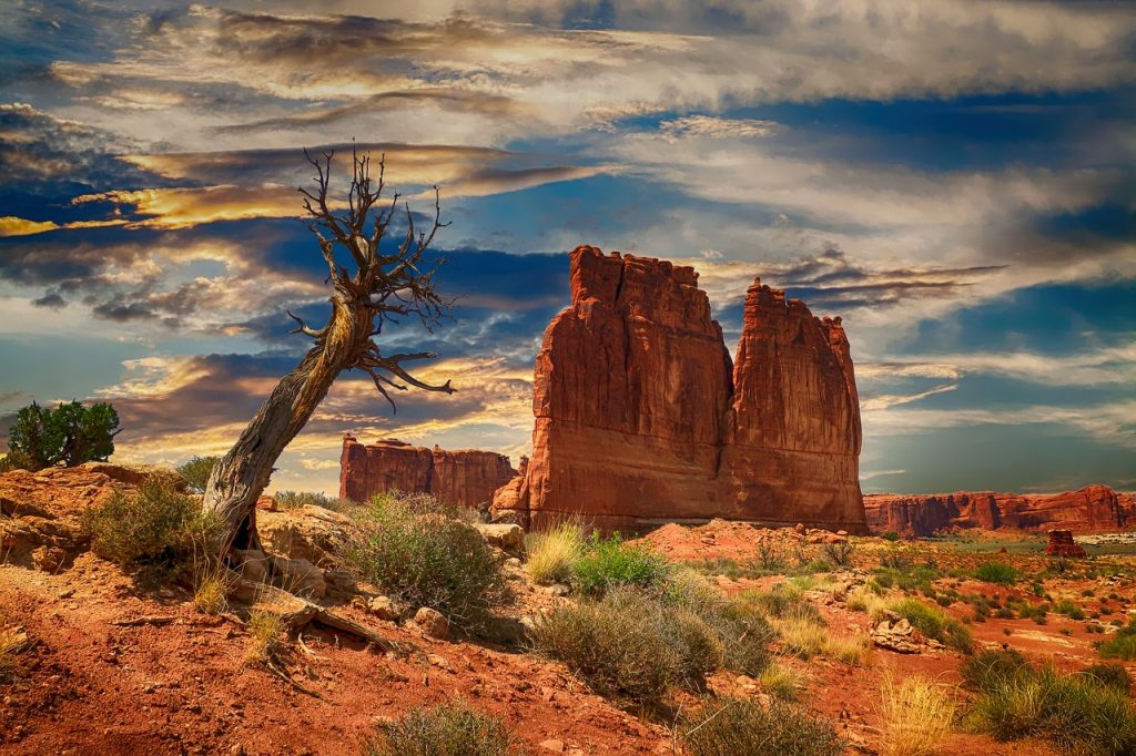 bryce canyon 2611781 1280 1