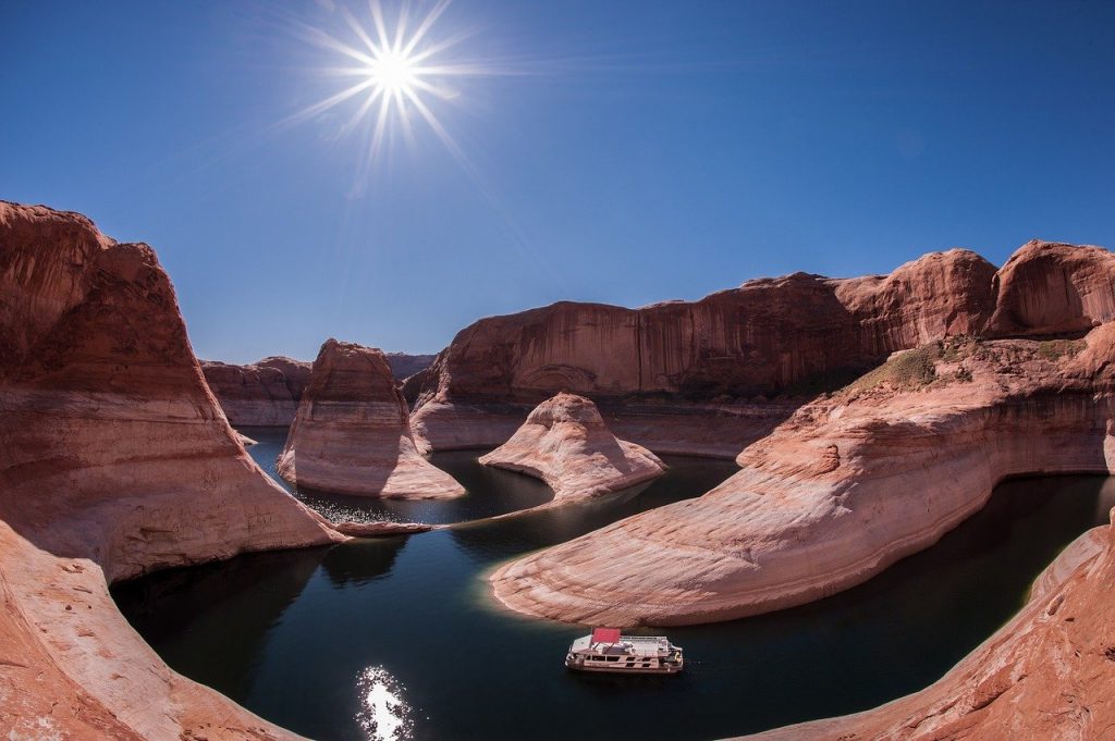 colorado river 2141844 1280 1
